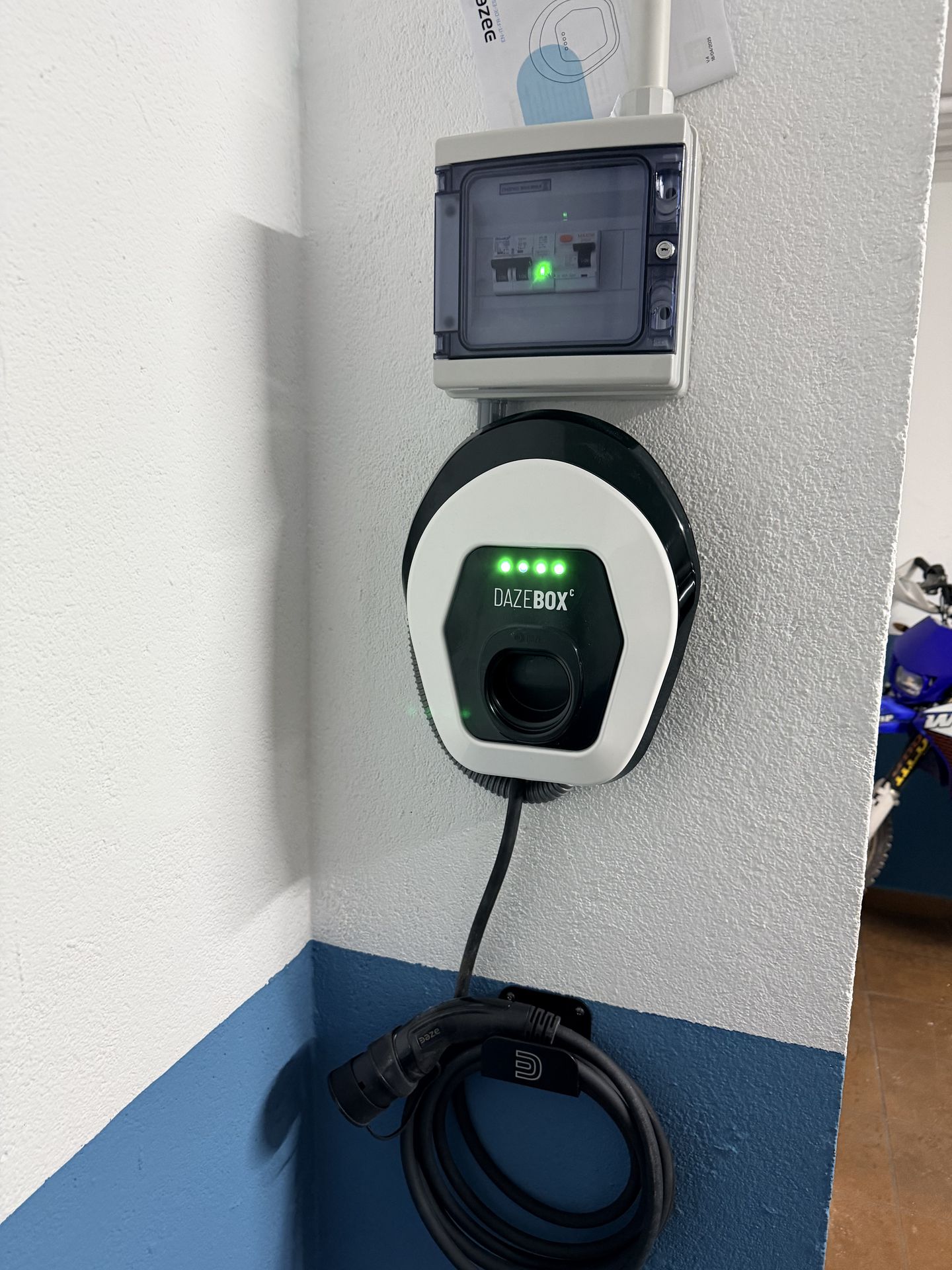 Instalación de wallbox en edificio histórico de Chamberí, Madrid — Campeador Solutions